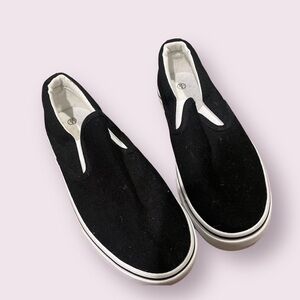 Women’s Slip On Sneakers